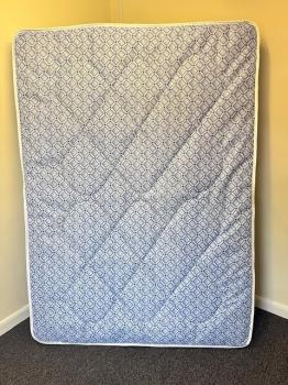 DOUBLE - LIGHT QUILTED MATTRESS - STITCHBOND FABRIC